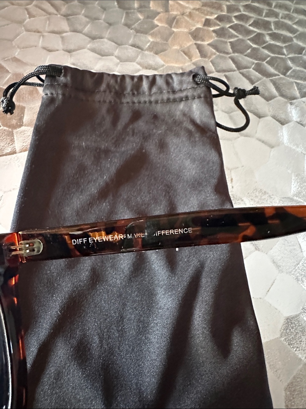 Diff Eyewear Tortoiseshell Brown Sunglasses - Picture 4 of 5